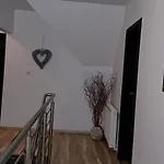Dworek Pod Jezowa Woda *