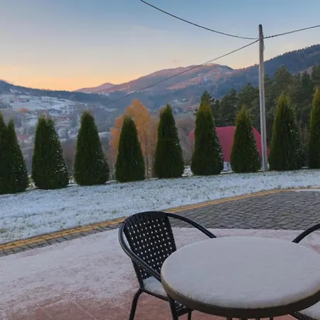 Dworek Pod Jeżową Wodą * Mlynczyska