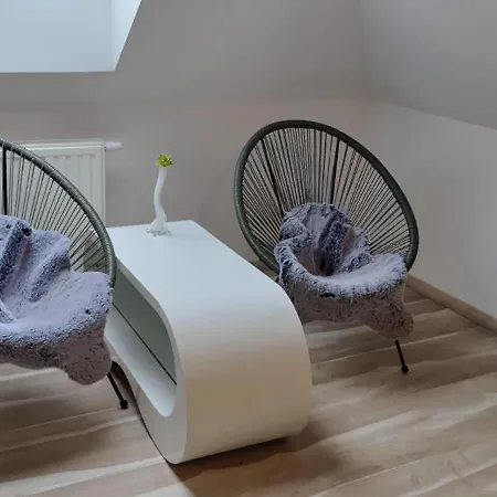 Dom wakacyjny Dworek Pod Jeżową Wodą Mlynczyska