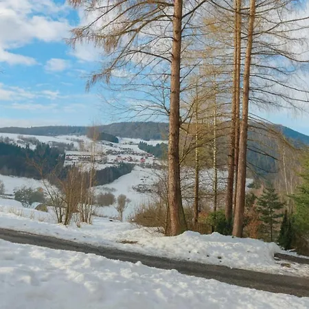 Hébergement de vacances Dworek Pod Jezowa Woda *