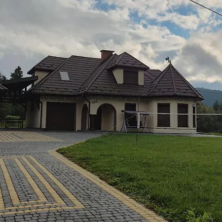 Hébergement de vacances Dworek Pod Jezowa Woda *