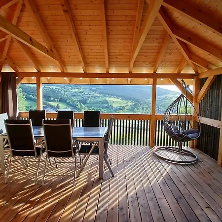 Dworek Pod Jezowa Woda Hébergement de vacances *